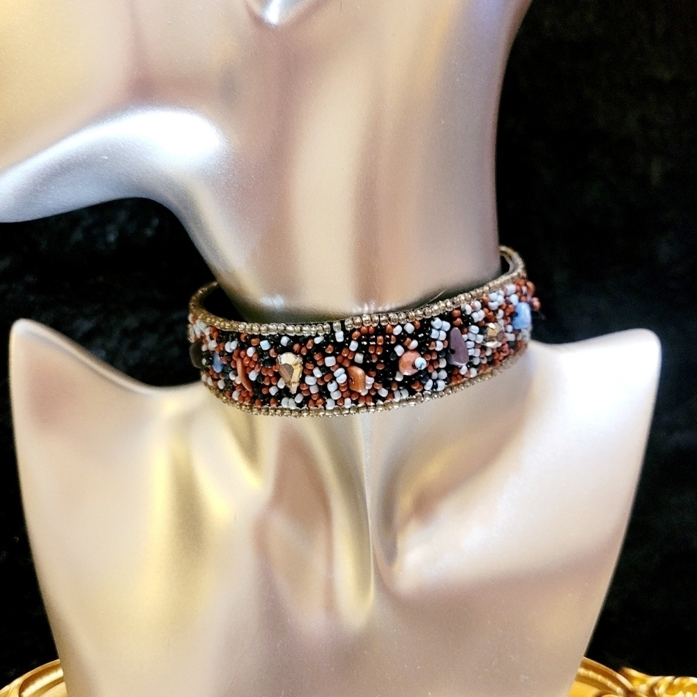 TURQUOISE & CORAL BEADED CHOKER NECKLACE - Picture 8 of 12